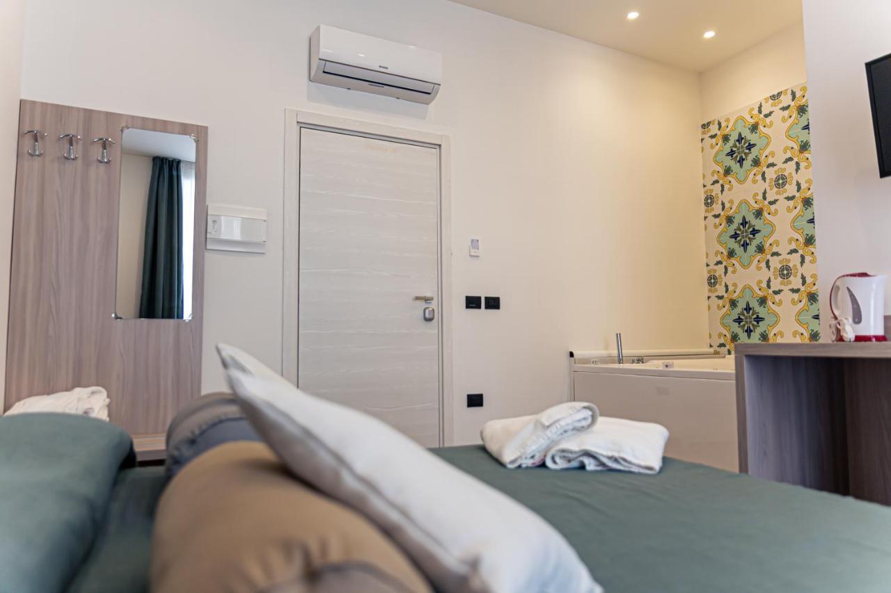 Residenza San Lorenzo ナポリ エクステリア 写真